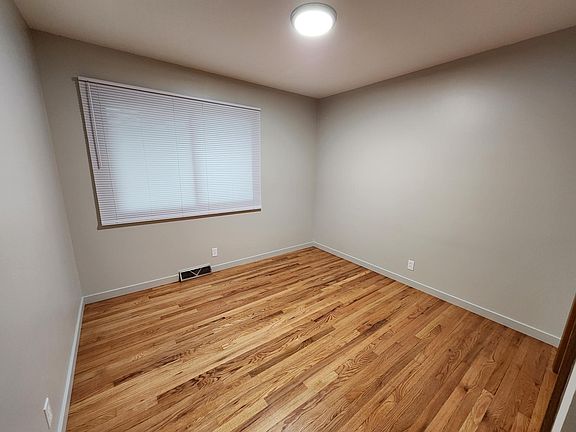 5th image of 4241 S 39th St