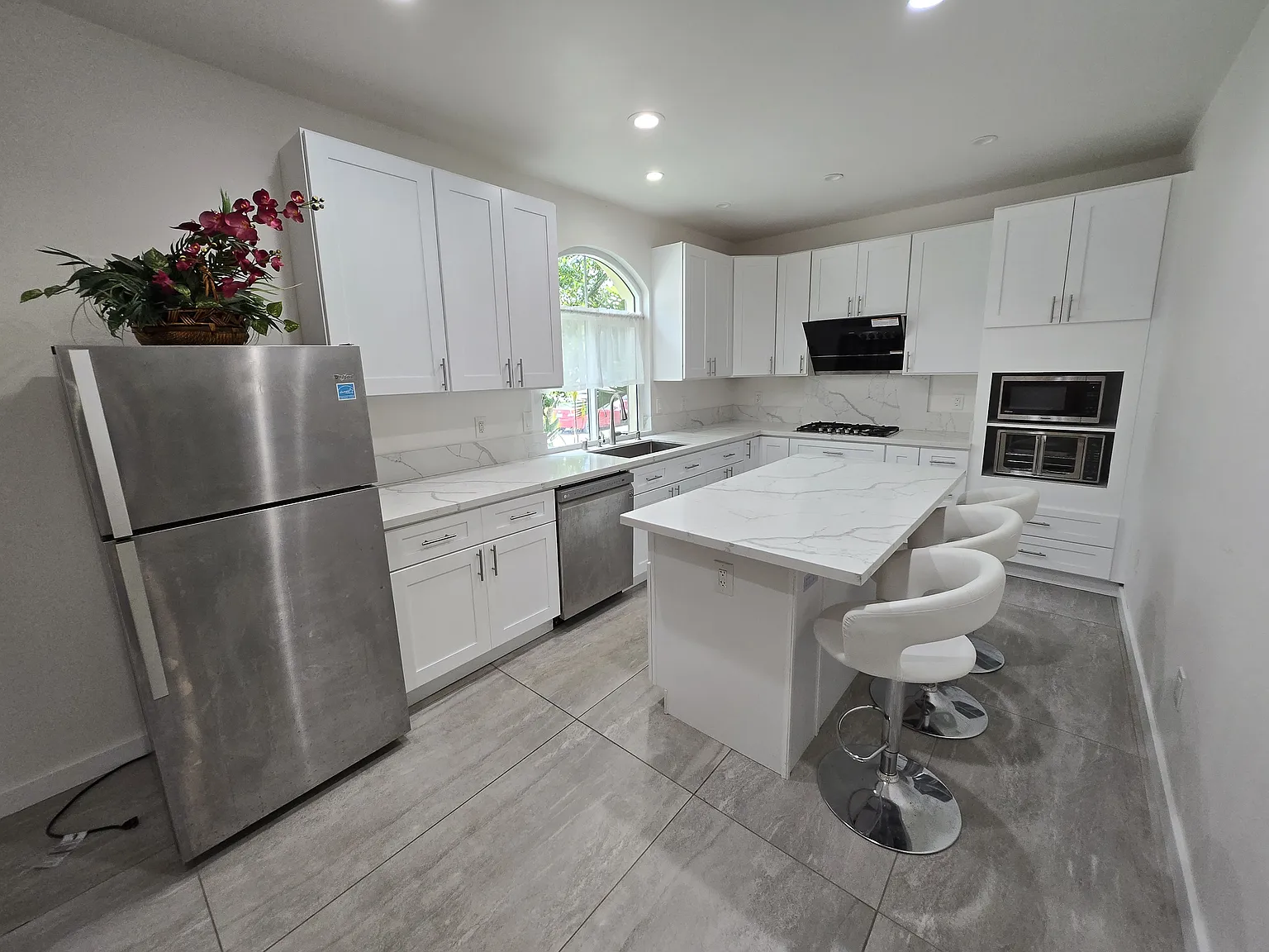 1057 Crows Nest Ct — Photo 3