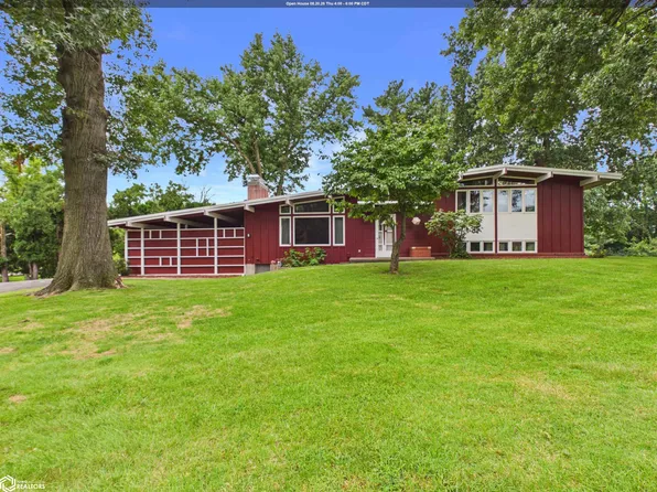3262 Middle Rd, Keokuk, IA 52632