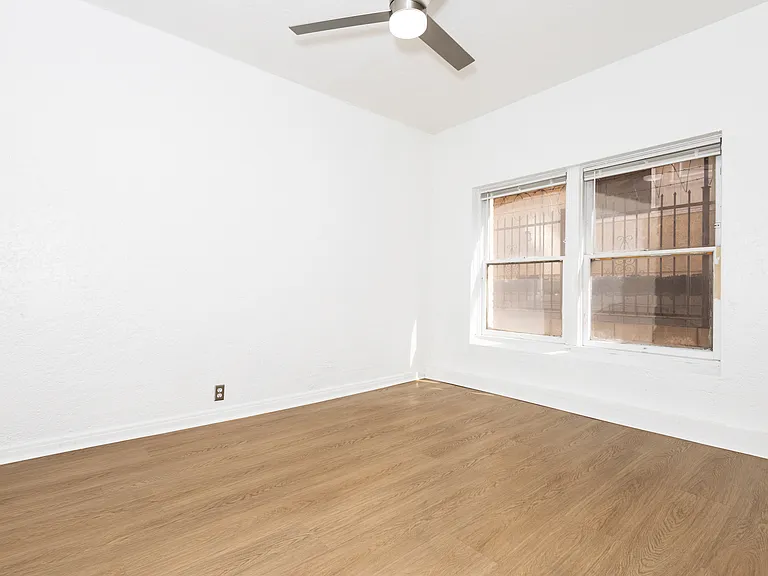 Gramercy Lofts — Photo 24