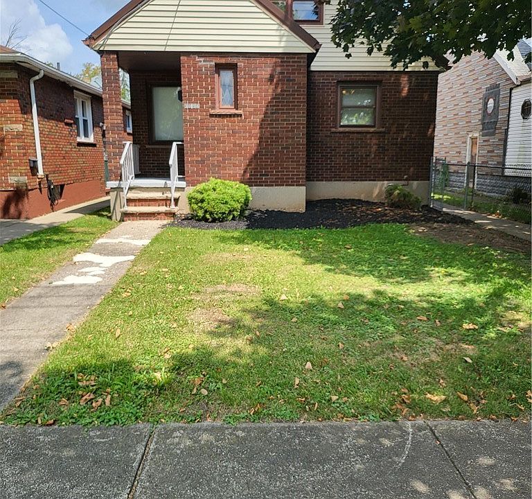 1st image of 3054 Niagara St