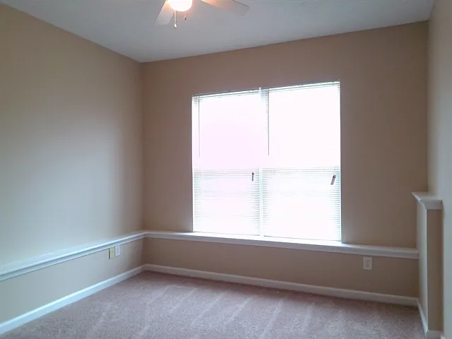 1304 Napa Point E — Photo 8