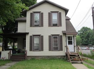 77 W Main St, North East, PA
