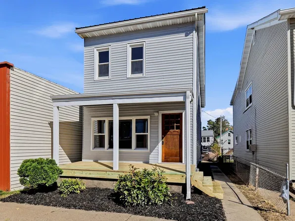 1882 White St, Dubuque, IA 52001