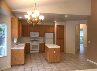 1013 Woodcrest Ct, Vacaville, CA 95688