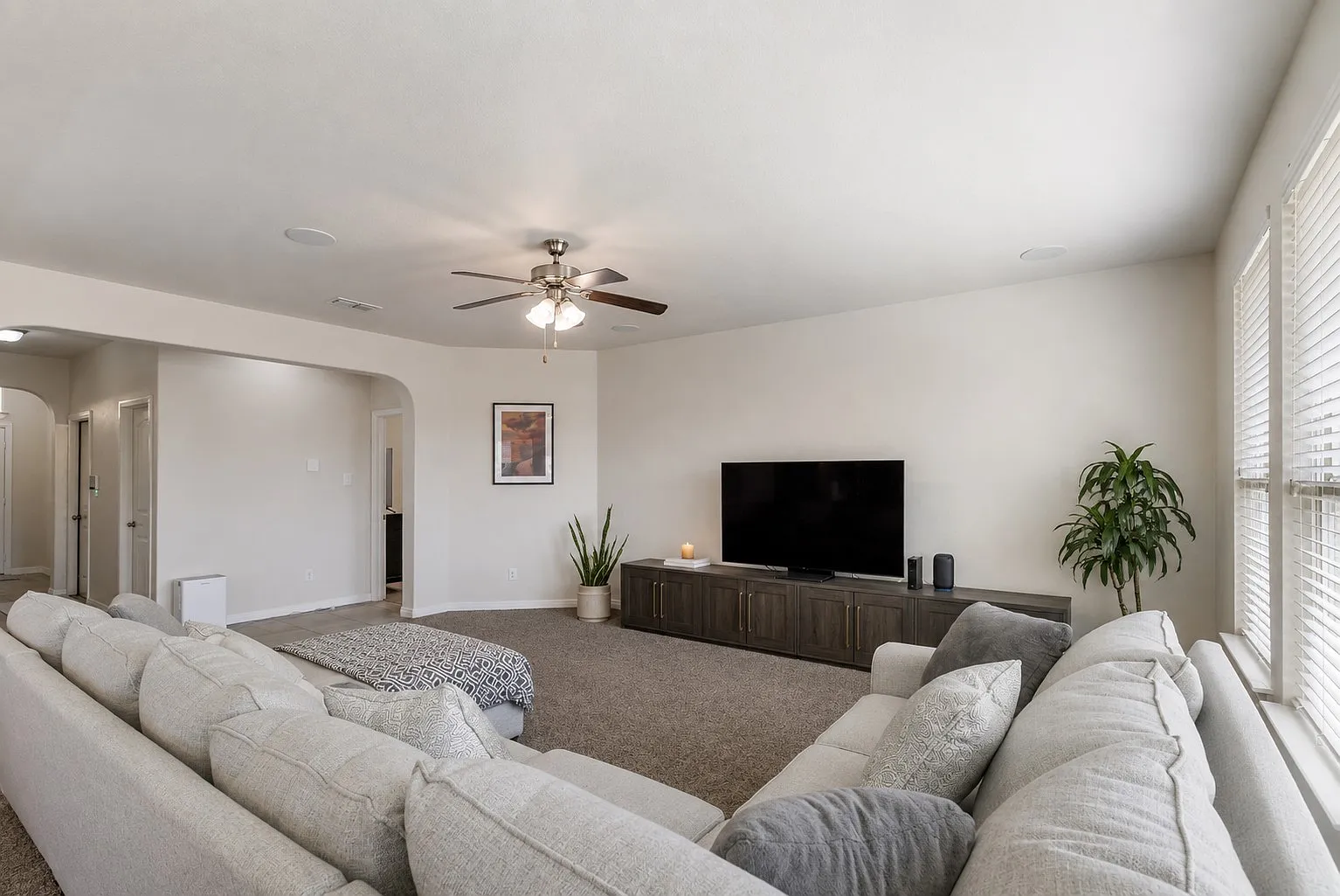 3 bed, 1695 sqft, $2,400 — Photo 4