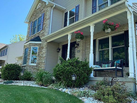 2nd image of 2433 Blue Jay Dr