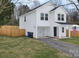 1379 Melviney St, Statesville, NC 28677