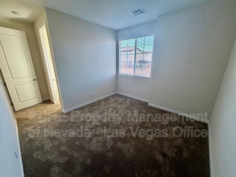 10661 Valletta Ave — Photo 27