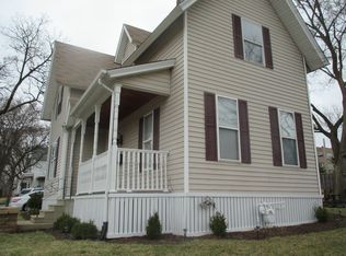 253 Brook St, Elgin, IL 60120