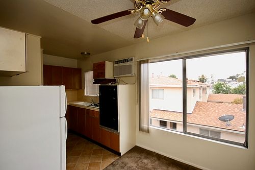 5th image of 550 N Catalina Ave APT 16