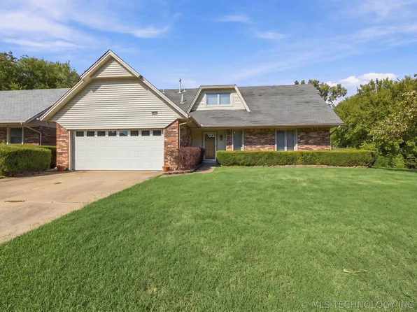 2412 W Fort Worth St, Broken Arrow, OK 74012