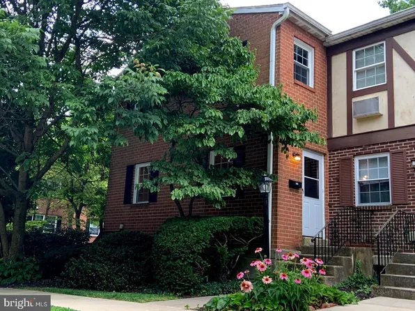 207 Walnut Hill Rd APT B2, West Chester, PA 19382