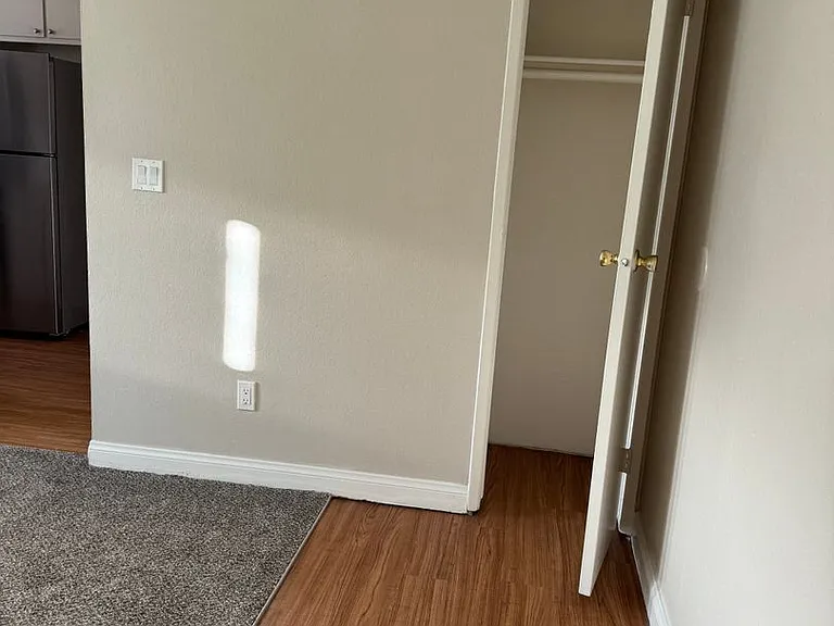 Canyon Club Apartments — Photo 42