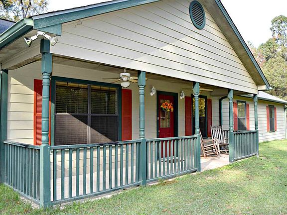 3rd image of 180 County Road 2761