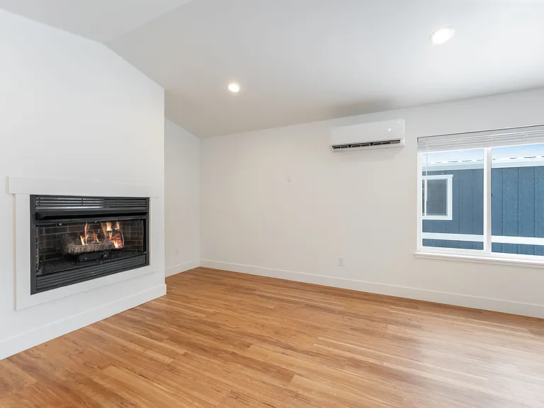 Silver Star Apartments — Photo 36
