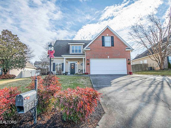 3rd image of 7138 Presidential Ln