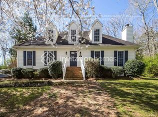500 Clear Lake Ln, Suwanee, GA 30024