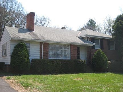 1st image of 2315 Pineway Dr