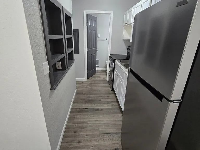4187 Sunset Dr #3 — Photo 1