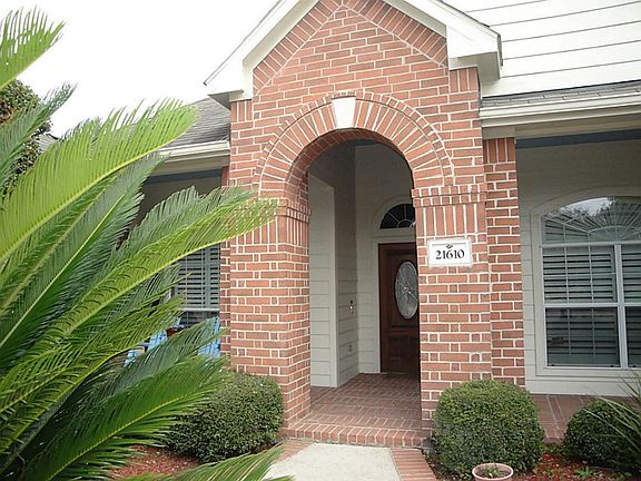 2nd image of 21610 Country Club Green Dr