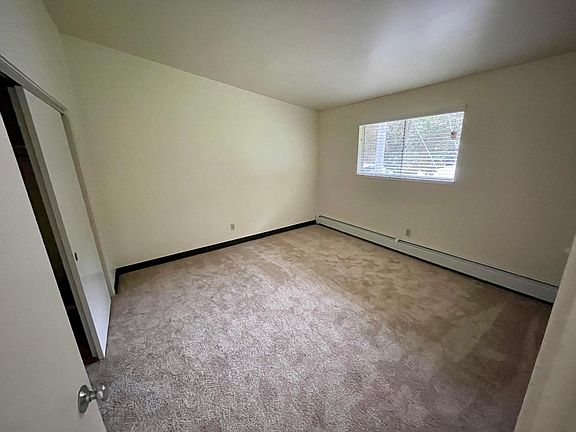 3rd image of 786 Sanches St