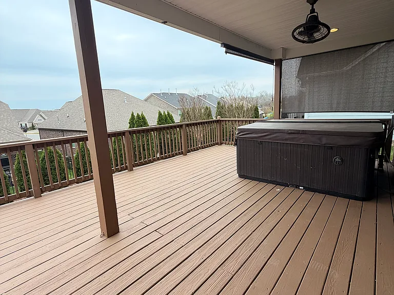 466 Carriage House Ln — Photo 28