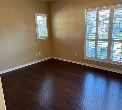 2nd image of 5683 Hummingbird Ln