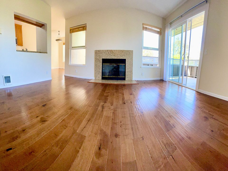 Living room with fireplace