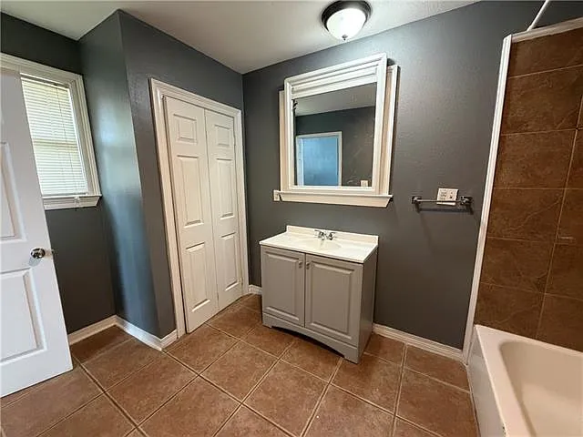 7532 Patricia St — Photo 16
