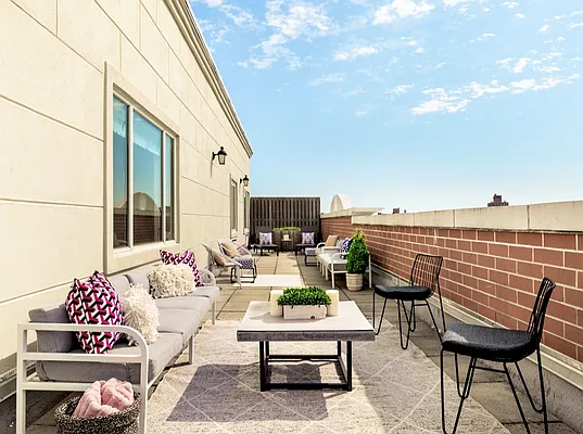 Rented by Corcoran | media 21