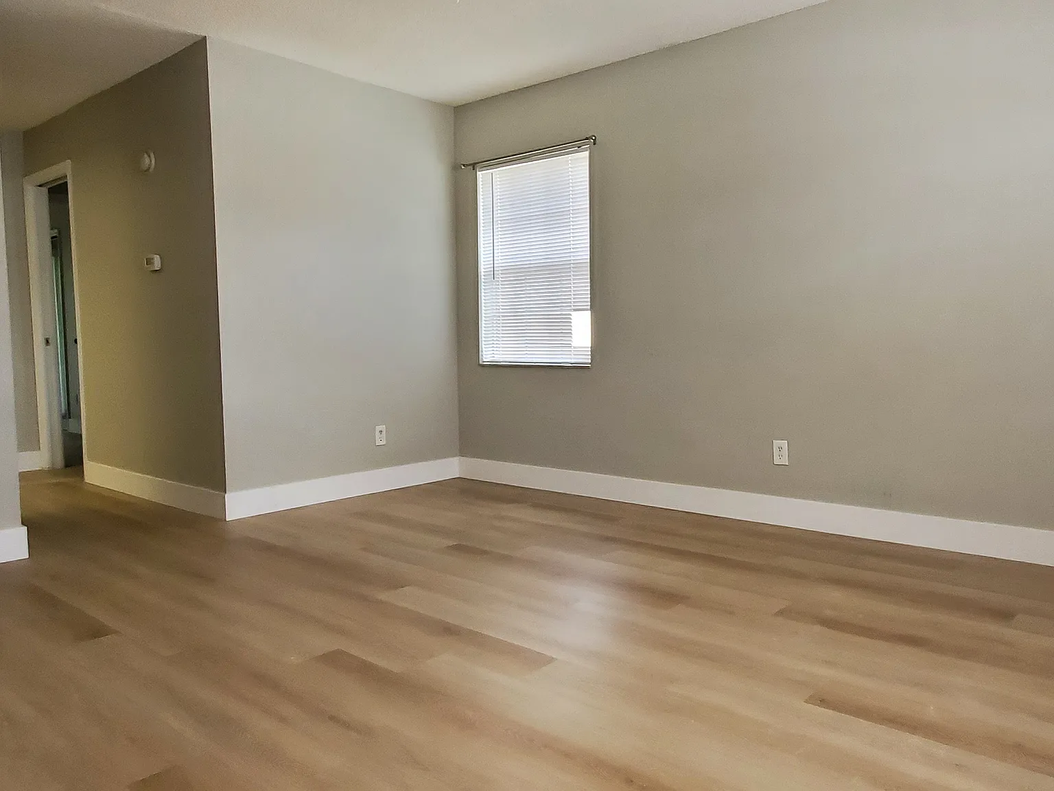 3143 Sir Hamilton Cir — Photo 2