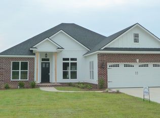 5123 Carlton Ridge Cir, Hahira, GA 31632