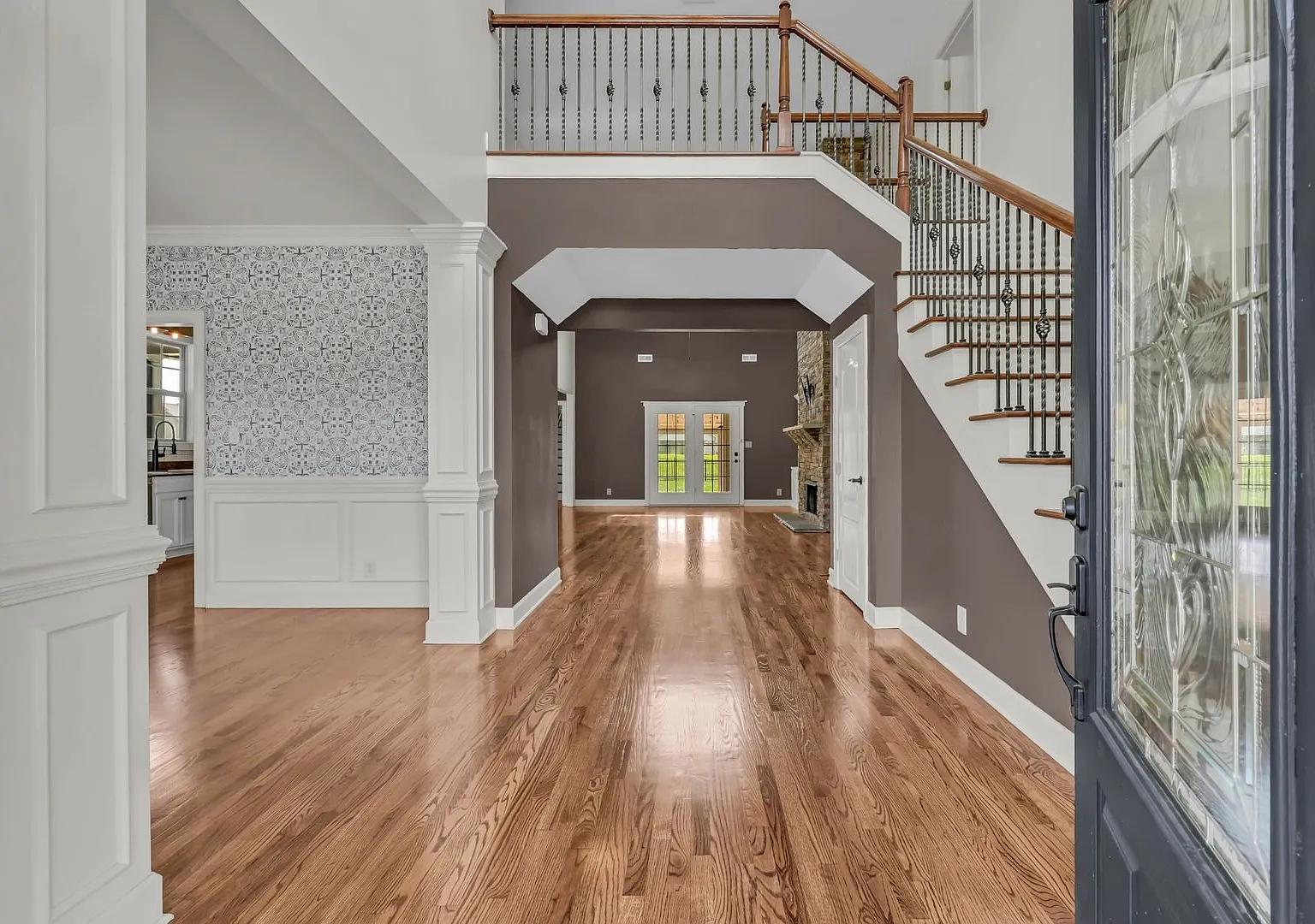 Residential Home in the Beautiful, Hickory Wild! — Photo 2