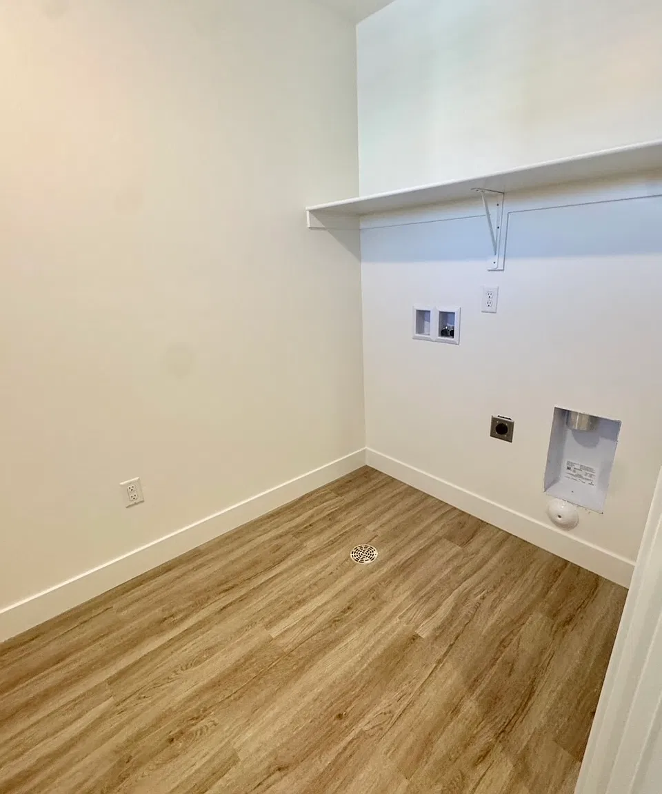 5706 S Weehawken Lane - 1 — Photo 3