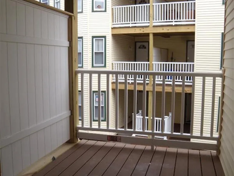 109 Perkins St #2R — Photo 10