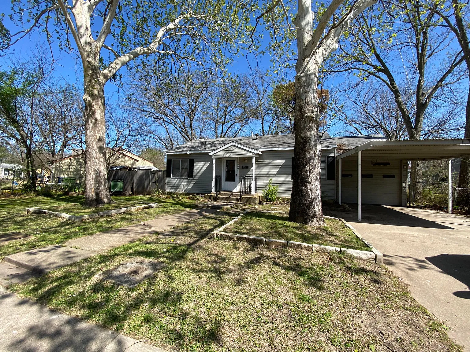 1000 Belmont Drive — Photo 1