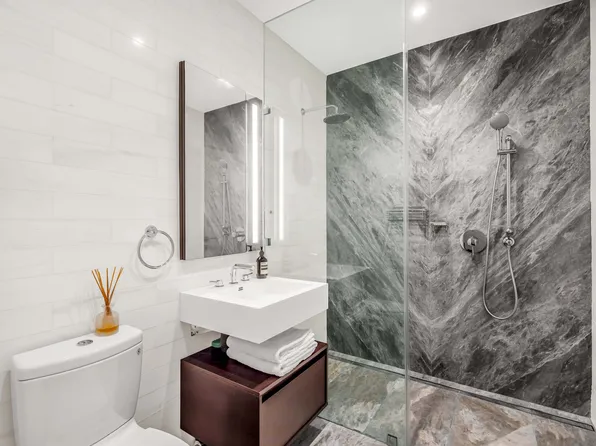 287 East Houston Street image 5 of 8