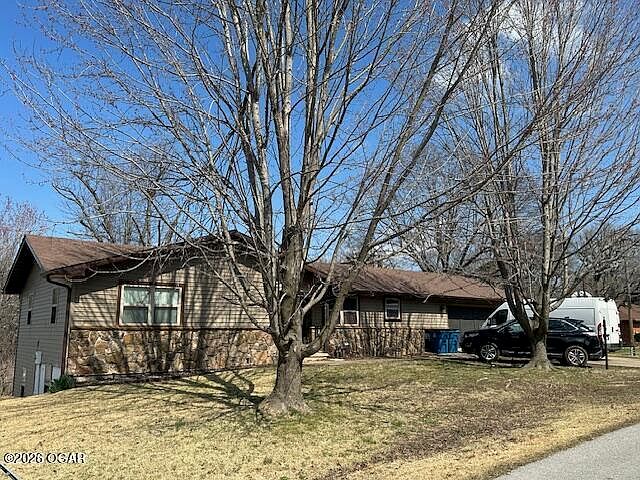 1st image of 402 Gooch Rd