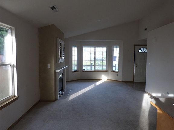 3rd image of 9117 NE 161st Pl