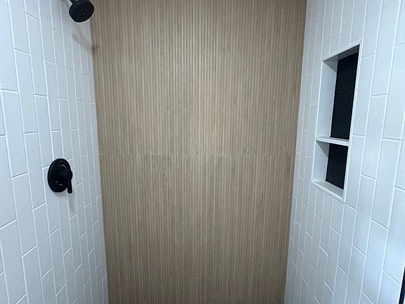 5th image of 78 Pleasant St APT 9