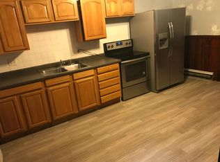 23 W Main St, Ware, MA 01082