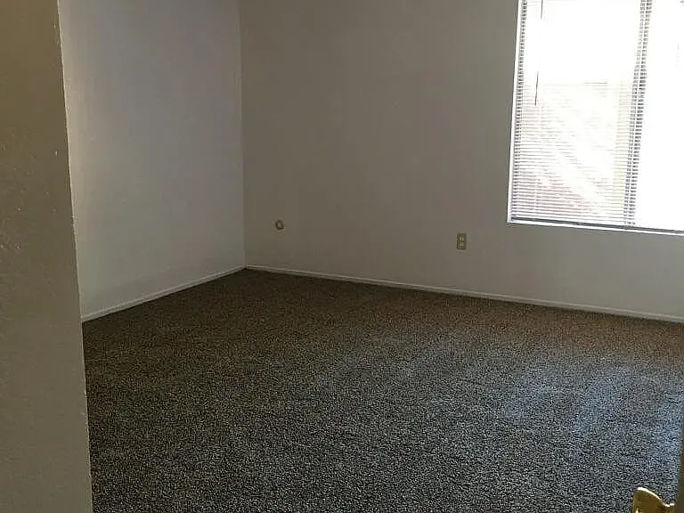 1030 W Macarthur Blvd #133 — Photo 6