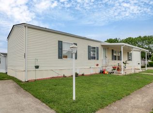 4097 Martinsburg Dr, Columbus, OH 43207