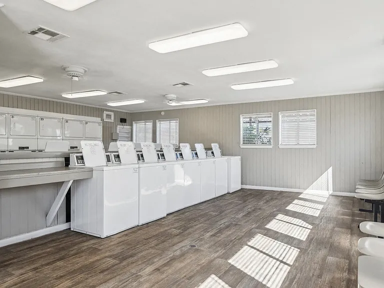 Laundry Center