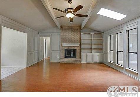 3rd image of 4711 Hidden Oaks Ln