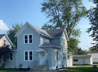 140 E 5th Ave, Clifton, IL 60927