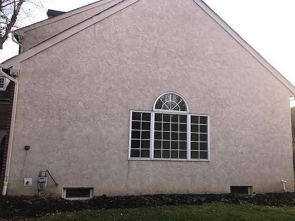 4th image of 8389 Autumnwood Way