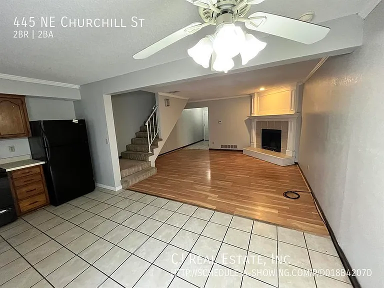445 NE Churchill St — Photo 3