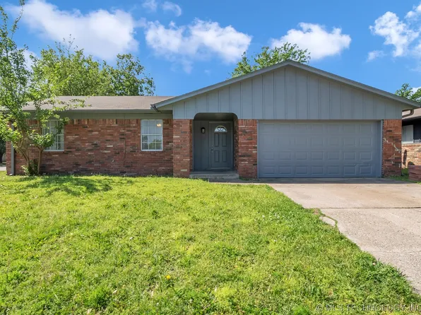 10648 E 33rd Pl, Tulsa, OK 74146